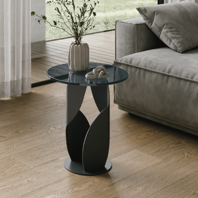 Cocktail coffee table