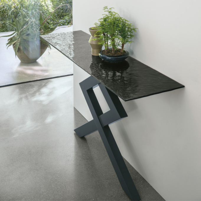 Cross console