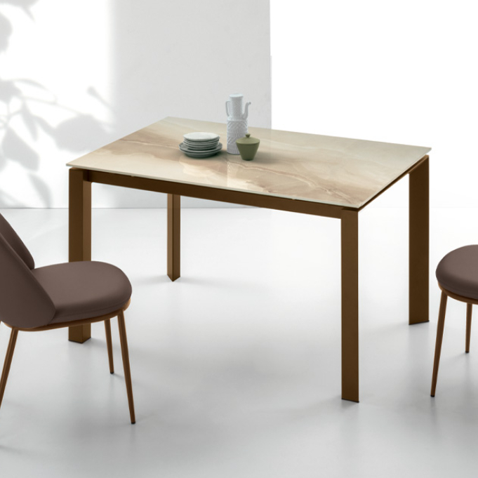 Enea dining table